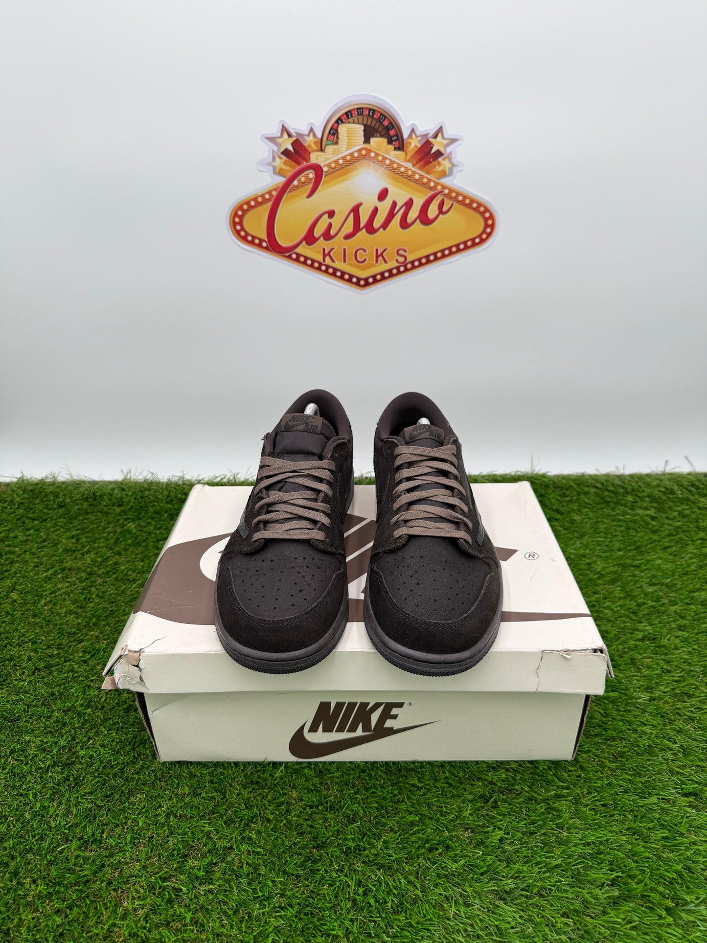 Travis 1 Low Velvet Brown