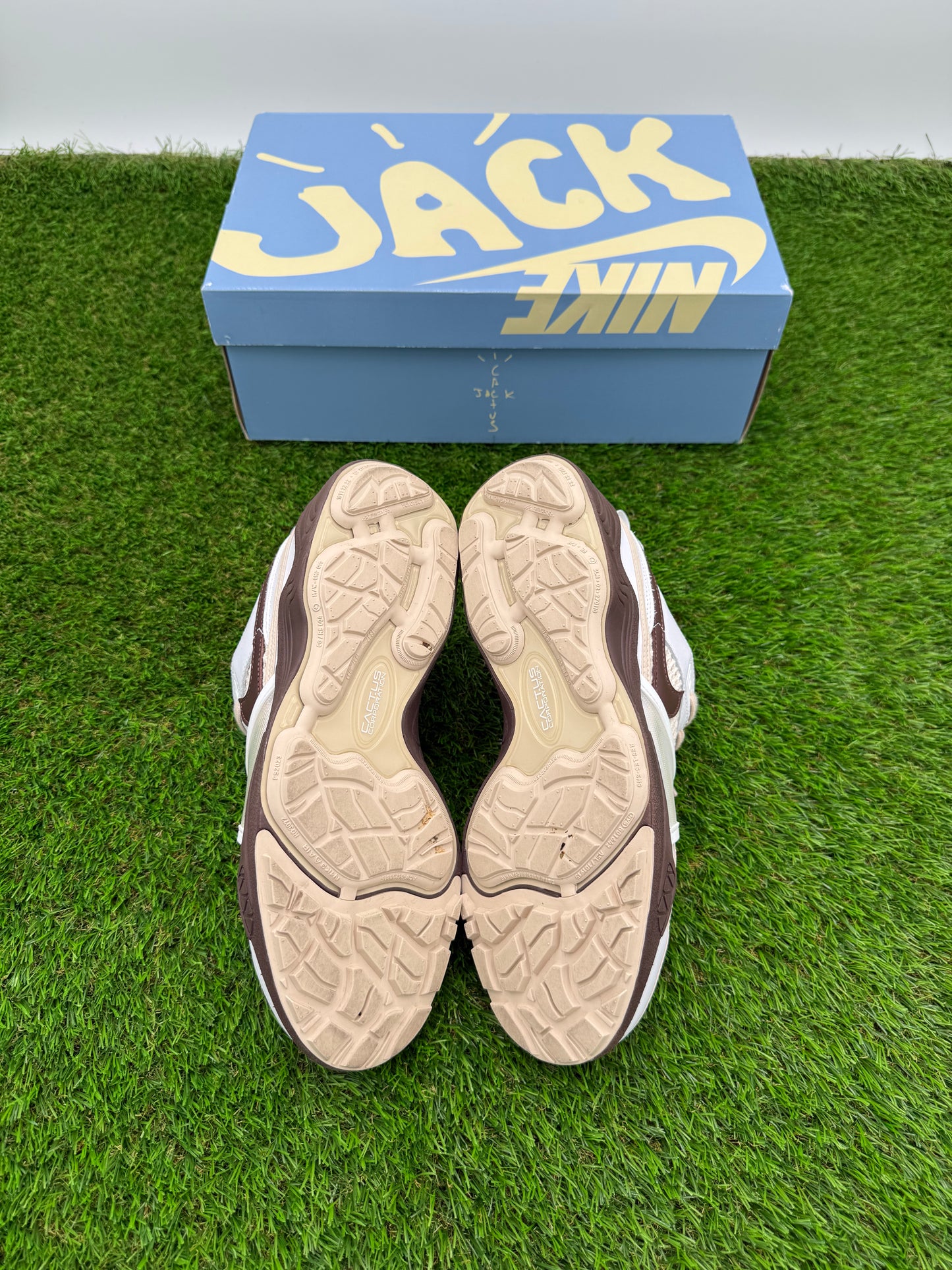 Travis Zoom Field Jack