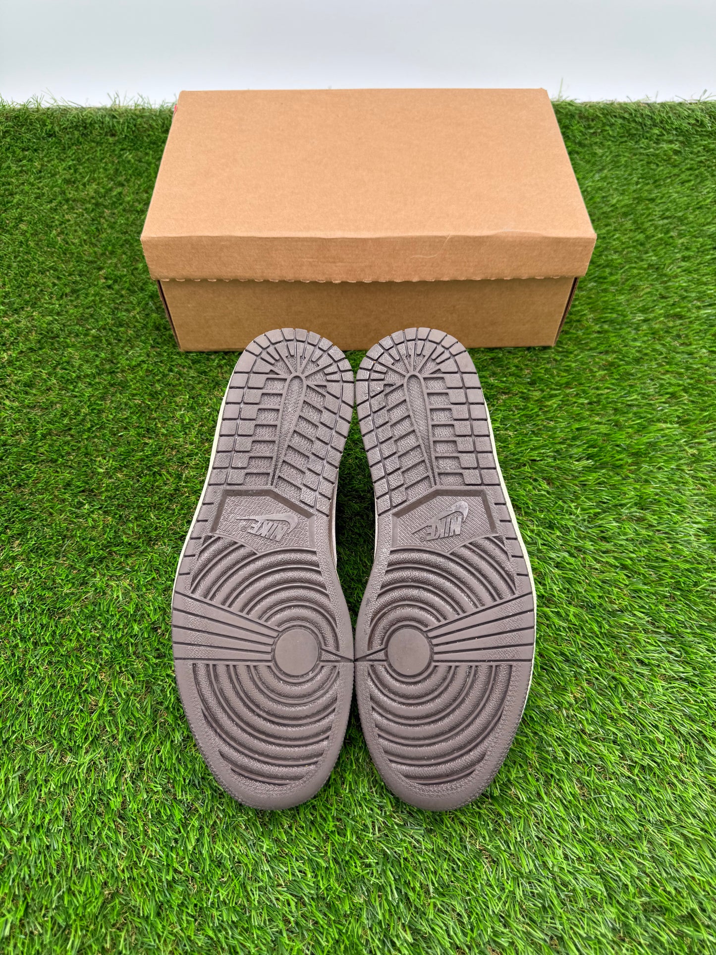 Travis 1 Low Reverse Mocha