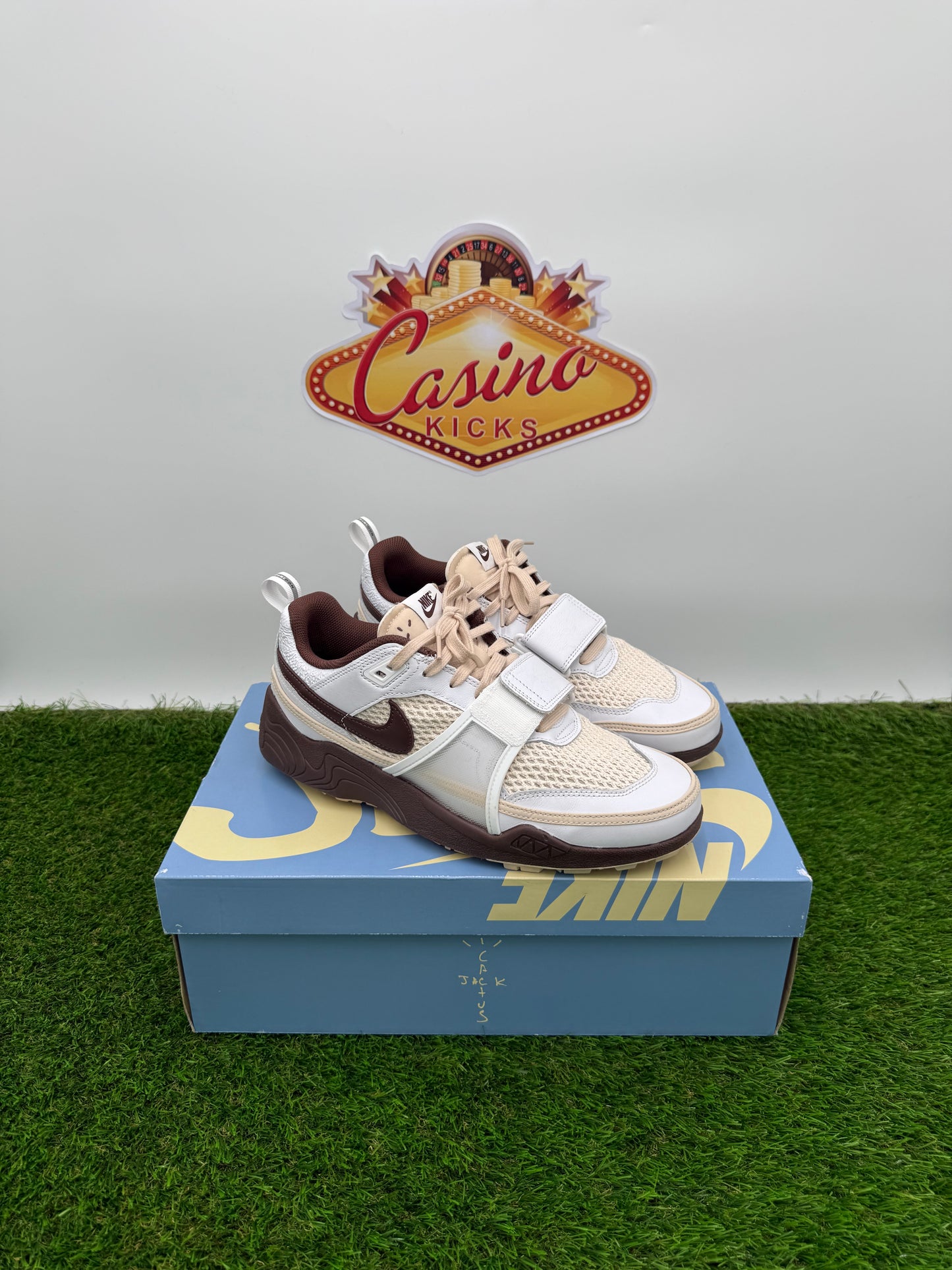 Travis Zoom Field Jack