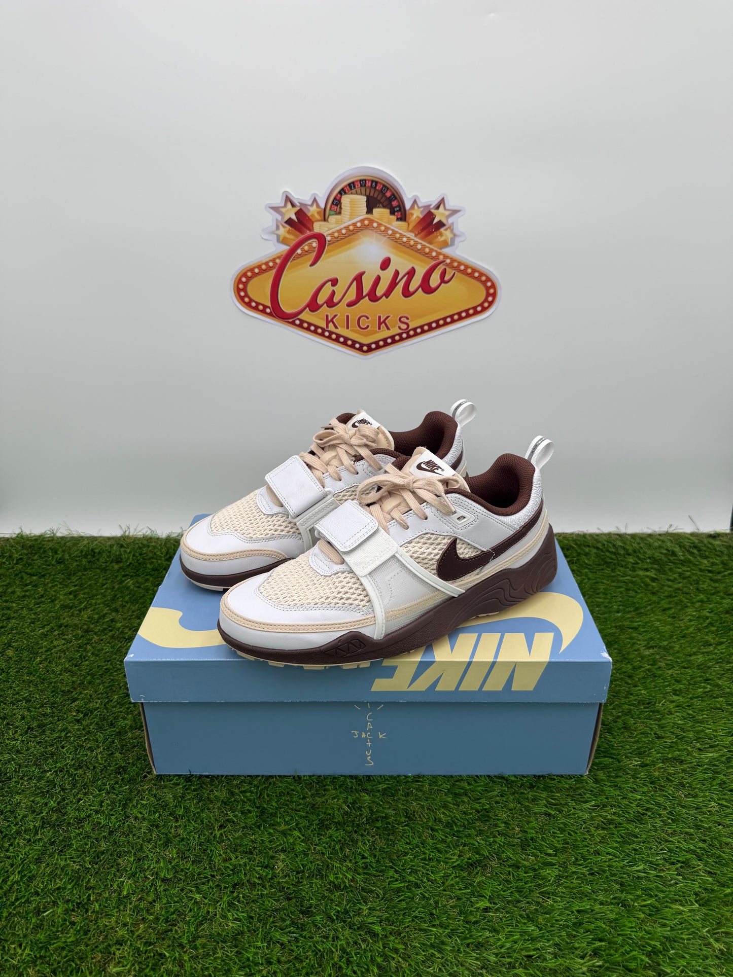 Travis Zoom Field Jack