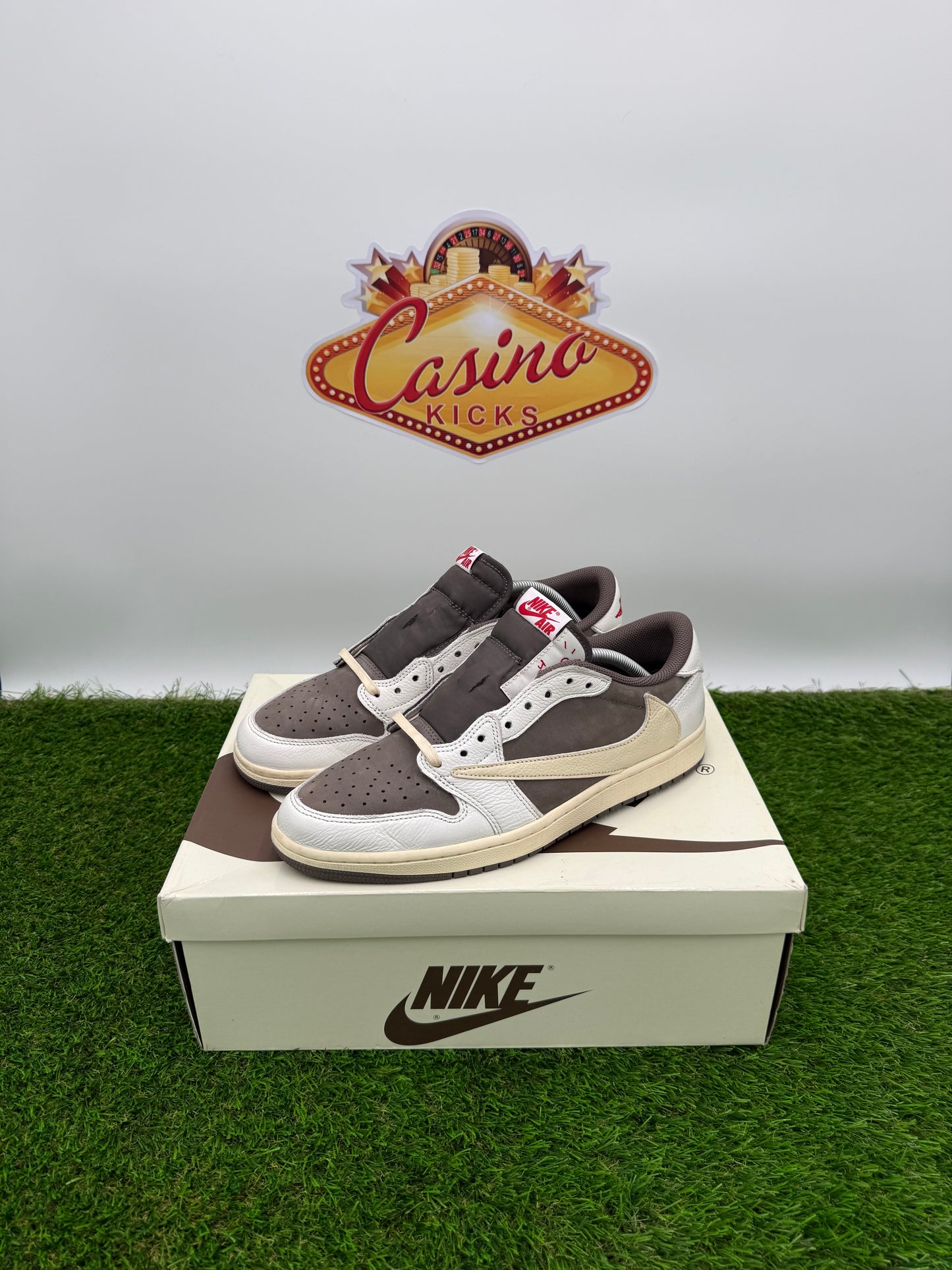 Travis 1 Low Reverse Mocha
