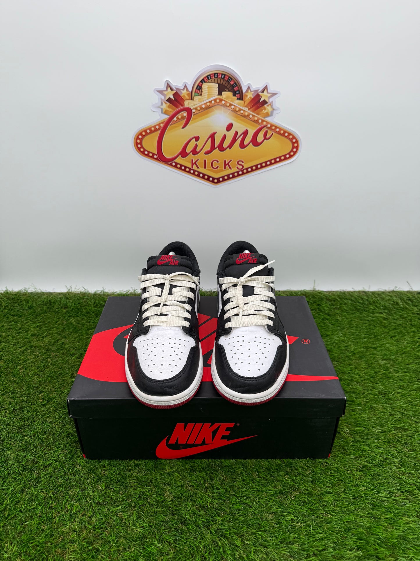 Jordan 1 Black Toe
